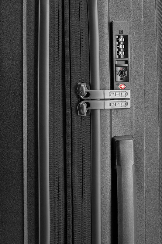 EPIC Anthem - VoidBLACK - Resväska 66 cm