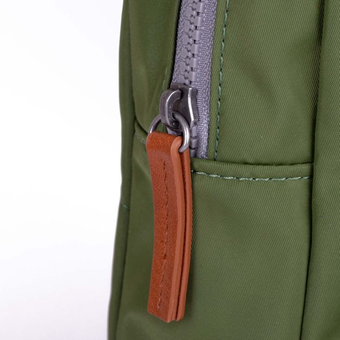 Huvudbild Roka Slingbag Willesden avacado